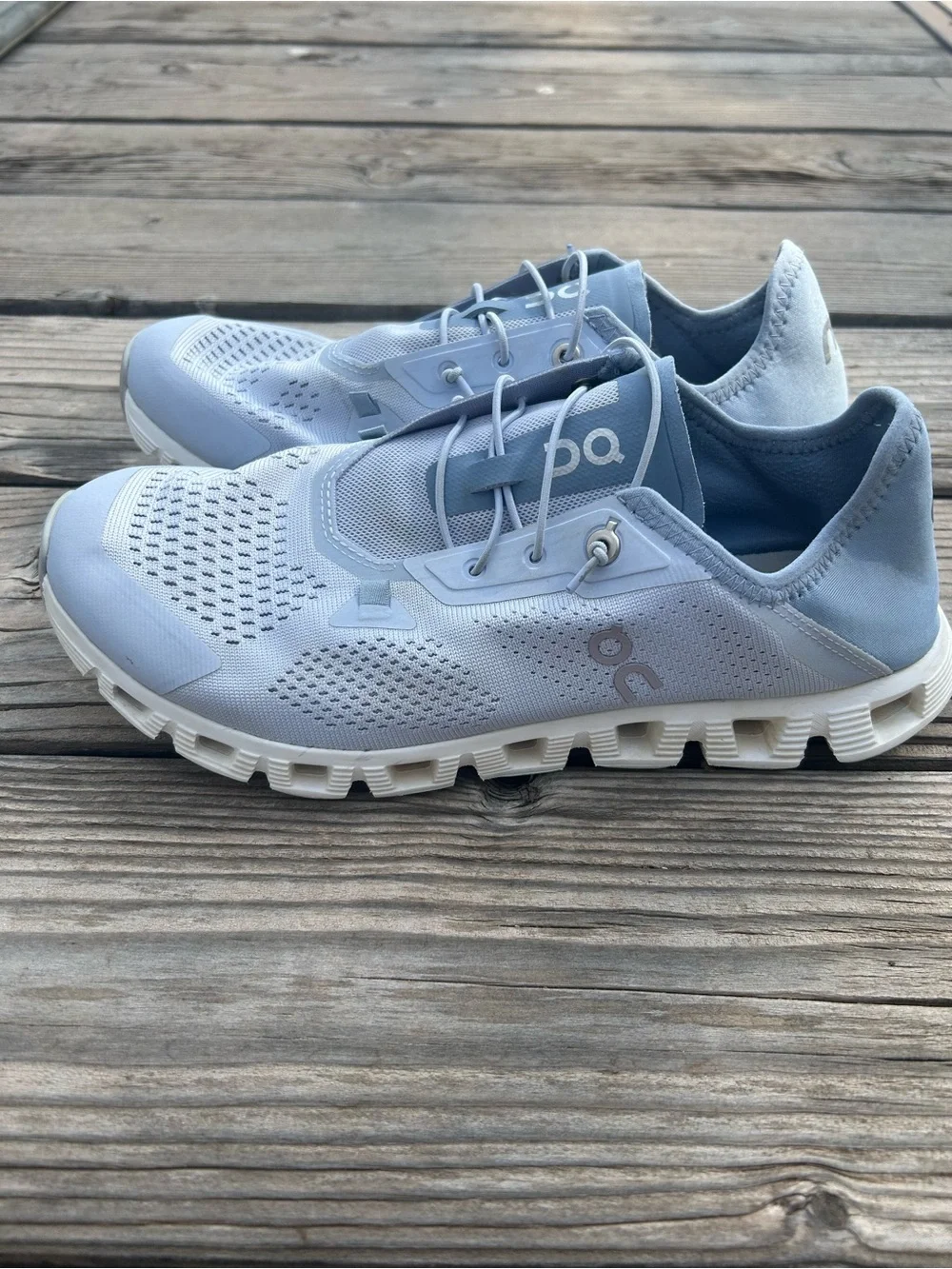EUC Women’s On Cloud 5 Coast Trail Road Running Shoes Light Blue